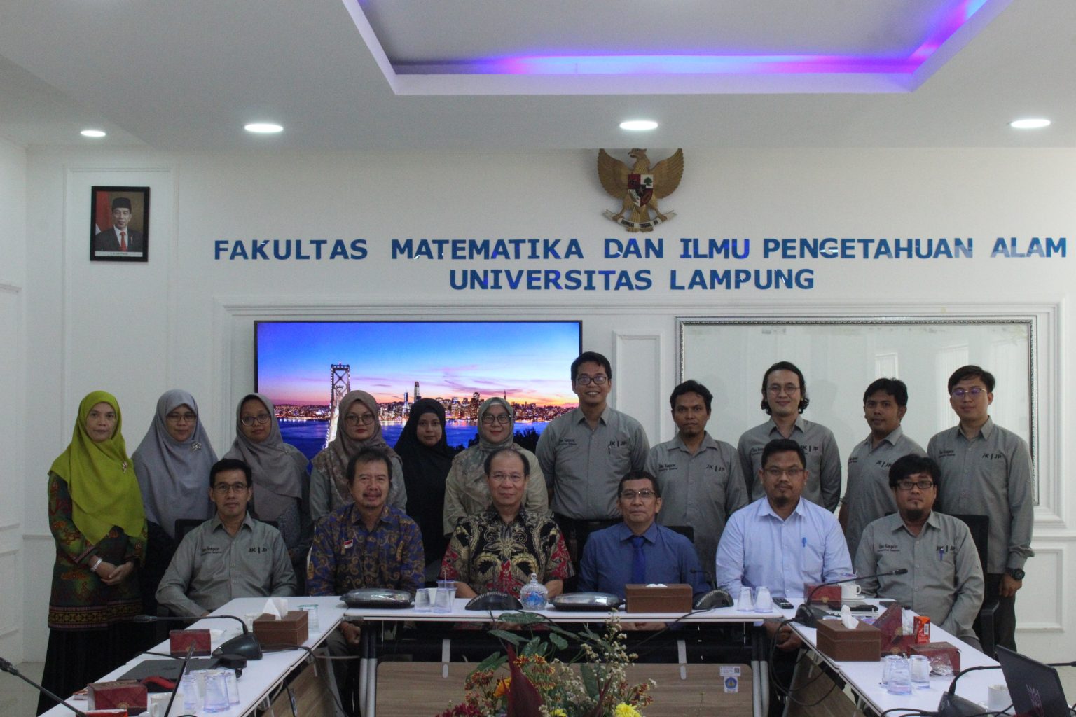 Sosialisasi Perkembangan Kecerdasan Buatan (AI) Dalam Dunia Pendidikan